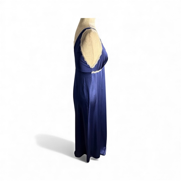 VTG Satin 80’s nightgown Blue Chemise with Lace trim Romantic silky Sexy pre-Lv - Picture 4 of 5